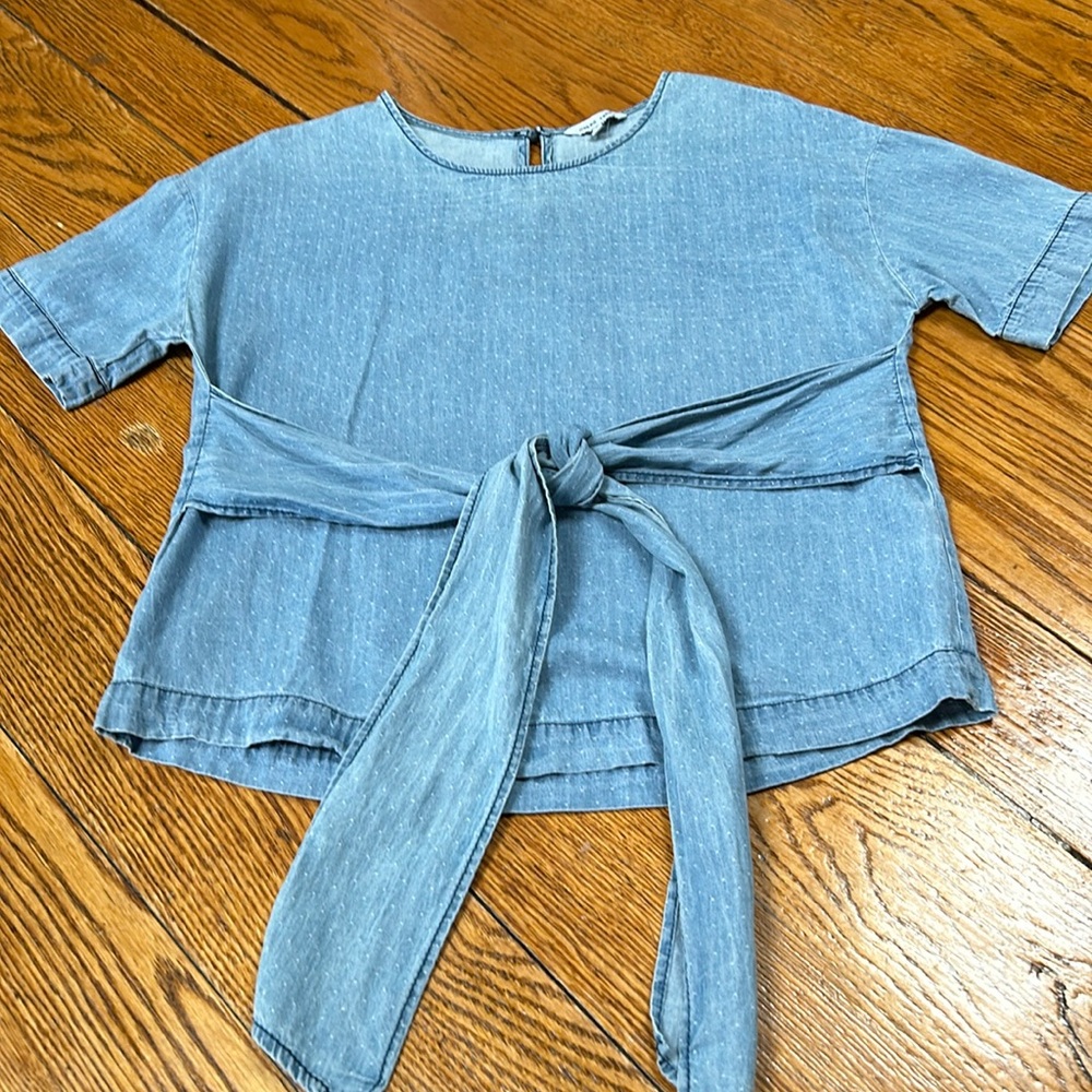 Naked Zebra chambray blue top.  Ties in front. Size Small. Good condition